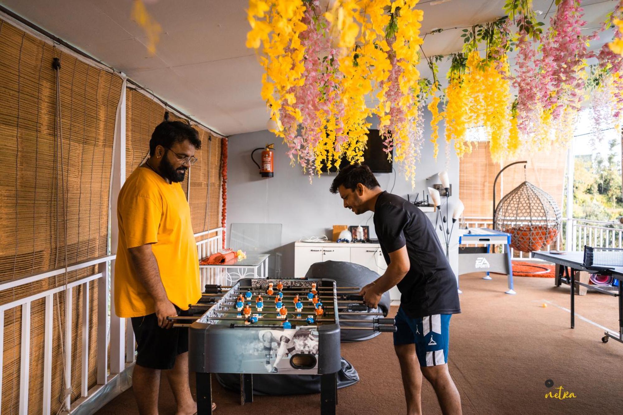 The Rare One'S Mukteshwar - Resort & Cafe Экстерьер фото